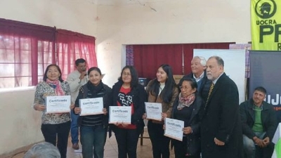 M&aacute;s de 60 personas terminaron con &eacute;xito su formaci&oacute;n en oficios