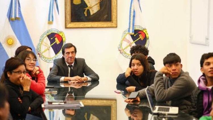 Sadir felicit&oacute; a bailarines juje&ntilde;os destacados en competencia internacional