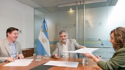 Acuerdan inversiones para el desarrollo cient&iacute;fico y tecnol&oacute;gico de PyMES