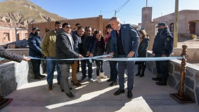 Morales inaugur&oacute; el Colegio Secundario N&deg; 18 de Coranzul&iacute;