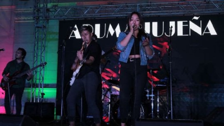 Exitoso especial "Fin de A&ntilde;o" en plaza Espa&ntilde;a