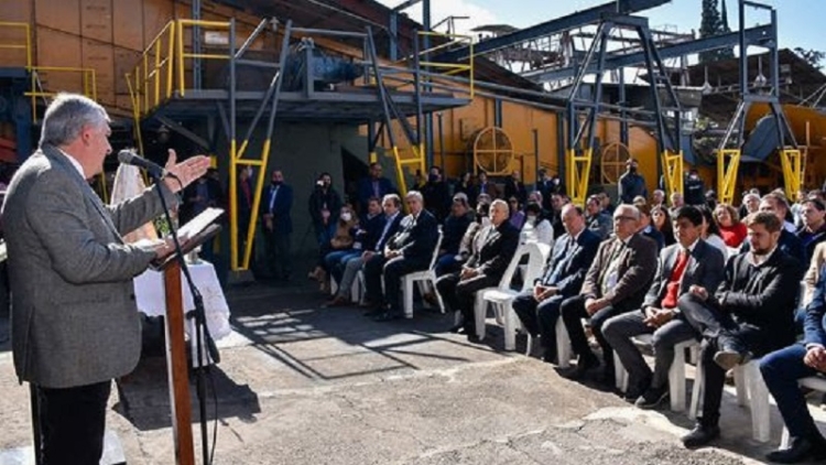 Morales particip&oacute; del inicio de la zafra en el ingenio R&iacute;o Grande