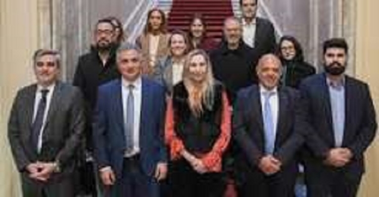 Karina Milei reuni&oacute; a los legisladores bonaerenses de LLA para trazar la estrategia electoral hacia 2027