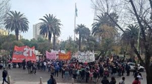 Lunes de manifestaciones: &iquest;Cu&aacute;les son los sectores que realizan paros en el comienzo de la semana?