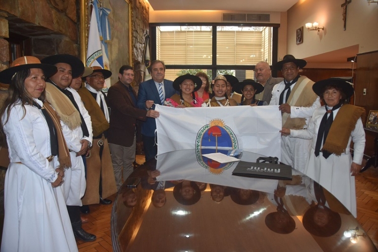 Alberto Bernis recibi&oacute; a representantes de la Federaci&oacute;n Gaucha Juje&ntilde;a