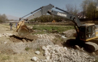 Trabajos para reforzar la seguridad del r&iacute;o xibi xibi