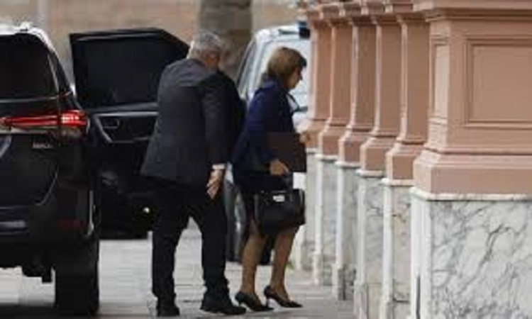 Milei conformar&aacute; una mesa pol&iacute;tica con funcionarios propios y una de di&aacute;logo con los gobernadores