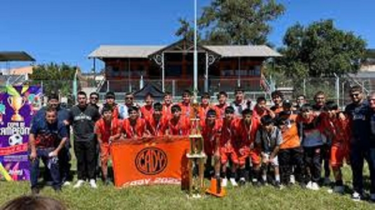 Defensores de Yuto y Atl&eacute;tico San Pedro ganaron la Copa de Campeones