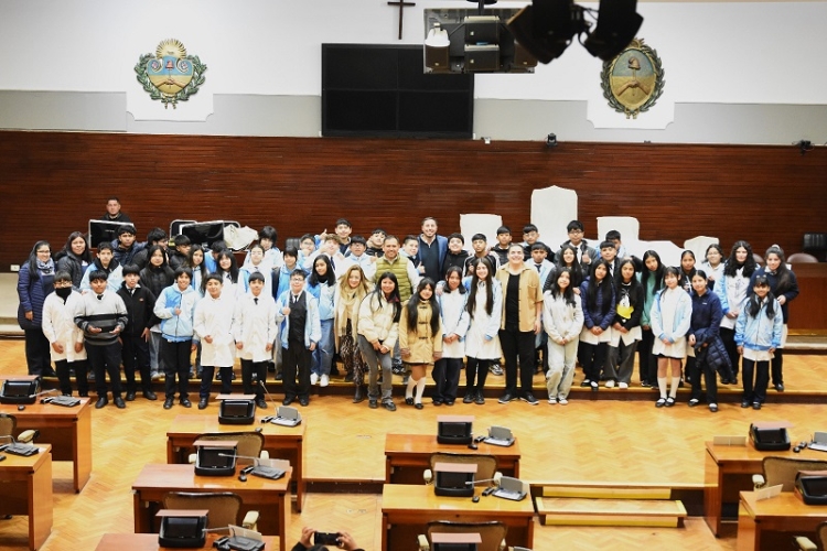 Estudiantes de 7&ordm; grado de la Escuela Minero Juje&ntilde;o conocieron el funcionamiento de la Legislatura