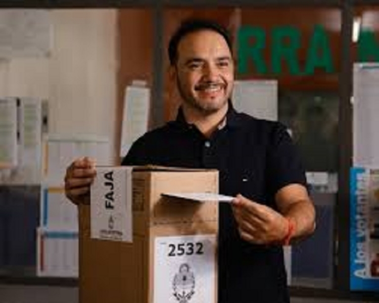 Juan Pablo Vald&eacute;s: &ldquo;Corrientes ha decidido que tiene un nuevo gobernador en primera vuelta&rdquo;
