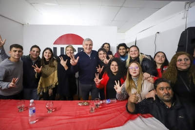 Morales abog&oacute; por &ldquo;salir de la pelea&rdquo; y &ldquo;correr banderas partidarias&rdquo;