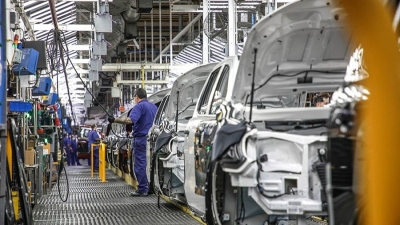 La producci&oacute;n de veh&iacute;culos creci&oacute; m&aacute;s de 40% y las exportaciones aumentaron 30%