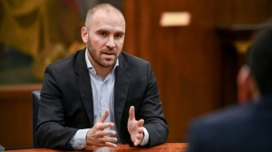 Guzm&aacute;n consider&oacute; que en el FMI "debi&oacute; haber m&aacute;s autocr&iacute;tica" en su informe sobre el caso argentino