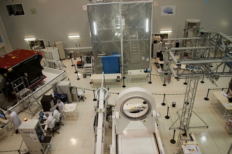 Invap fabricar&aacute; radares para aeronaves no tripuladas de la F&aacute;brica Argentina de Aviones