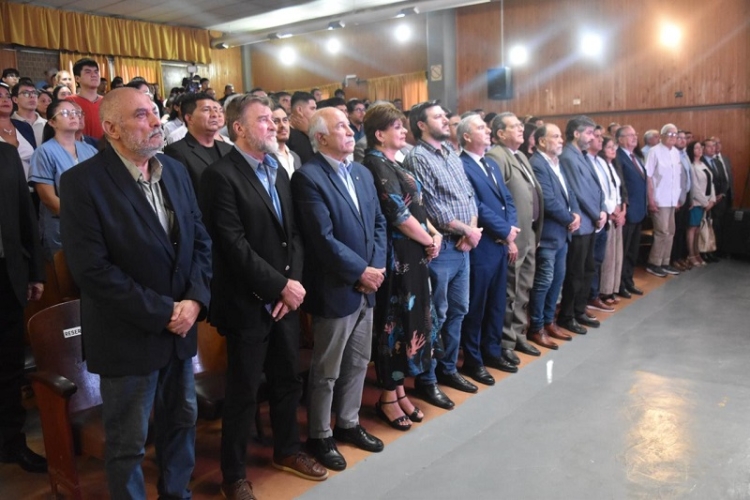 En un hecho hist&oacute;rico en la provincia de Jujuy, dio inicio al dictado de clases de la carrera de Medicina en la provincia.