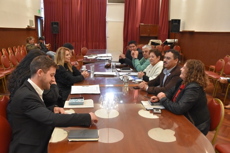 La Comisi&oacute;n de Educaci&oacute;n aprob&oacute; despacho para proyecto de designaci&oacute;n de nombre a escuelas