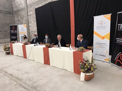 10 empresas recibieron el certificado de cr&eacute;dito fiscal
