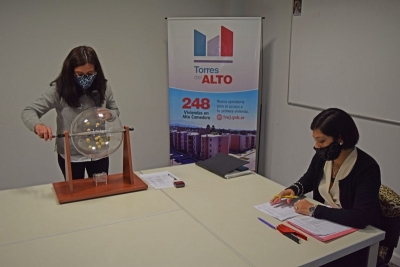 Torres del Alto: IVUJ sorte&oacute; la ubicaci&oacute;n de la octava torre