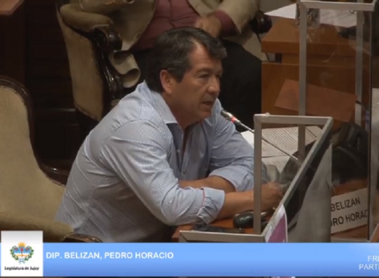 El Bloque Justicialista afirm&oacute; que no se puede sacar una ley para decirle a funcionarios del gobierno lo que tienen que hacer