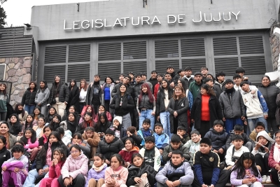 Estudiantes de El Talar visitaron la Legislatura y conocieron el funcionamiento del Poder Legislativo