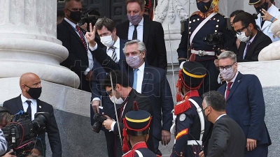 Alberto Fern&aacute;ndez asume la presidencia del Consejo del Partido Justicialista
