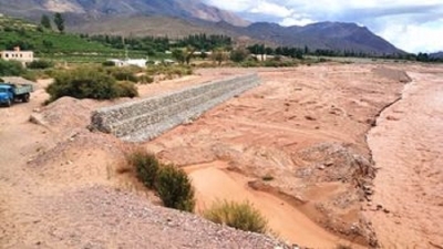 M&aacute;s obras de protecci&oacute;n en r&iacute;os de Quebrada y Valles