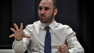 Guzm&aacute;n cerr&oacute; en Mosc&uacute; su gira por Europa para renegociar la deuda