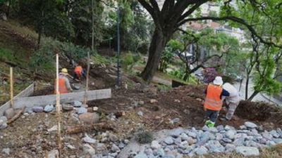 Infraestructura despliega obras de refacci&oacute;n de escaleras urbanas en San Salvador de Jujuy