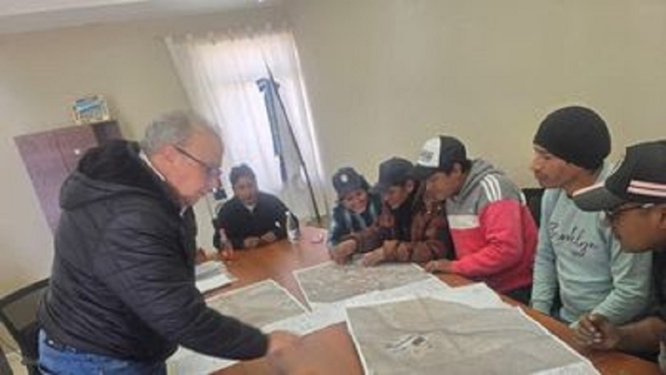 Inicio de obra de cloaca en Olaroz Chico