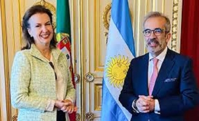 Mondino cerr&oacute; su gira en Portugal con la mira puesta en ampliar el comercio y las inversiones