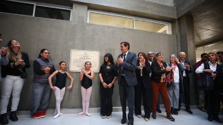 "La Ciudad de las Artes representa nuestro compromiso con la educaci&oacute;n p&uacute;blica y la cultura"