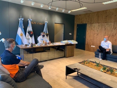 El gobernador Morales se reuni&oacute; con autoridades de seguridad