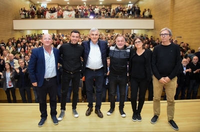 Con un contundente respaldo a la candidatura de Morales, cerr&oacute; el Congreso Program&aacute;tico de la UCR