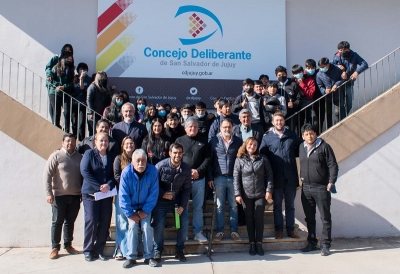 Estudiantes del provincial de comercio n&deg; 1  recorrieron instalaciones del concejo deliberante
