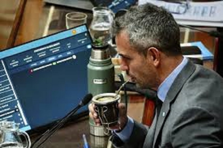 Presupuesto: el peronismo y la izquierda, afuera de los primeros di&aacute;logos del Gobierno con la oposici&oacute;n