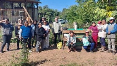 Integrantes de la comunidad Arete Guaz&uacute; participaron de un taller de compostaje