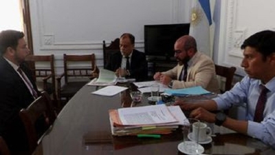 &Aacute;lvarez Garc&iacute;a entrevist&oacute; a ternados para cubrir cargos en el Poder Judicial