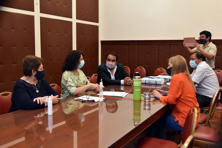 Despacho favorable para la adhesi&oacute;n a la ley nacional de recetas electr&oacute;nicas