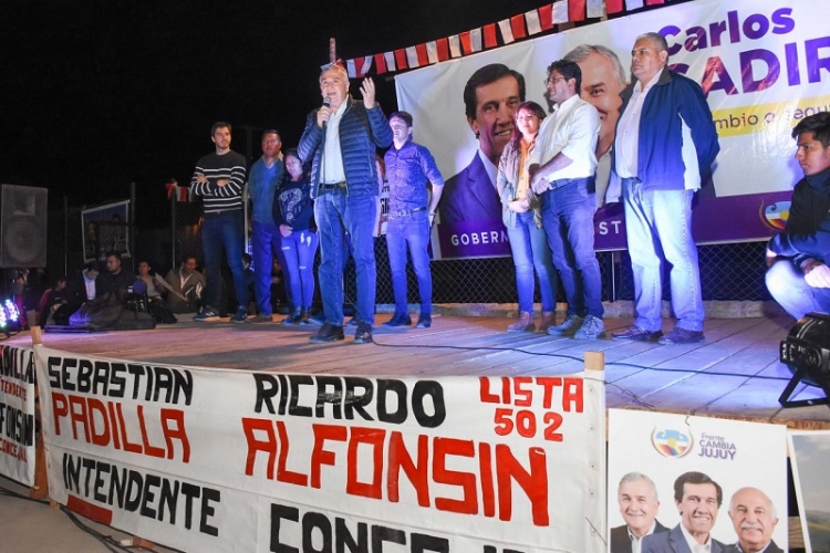 Morales cerr&oacute; la campa&ntilde;a de Cambia Jujuy en El Carmen
