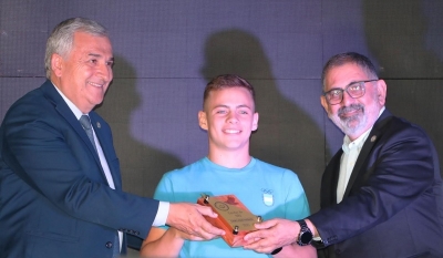 Despu&eacute;s de 16 a&ntilde;os se entregaron los premios C&oacute;ndor de Plata y Oro a la ciudad