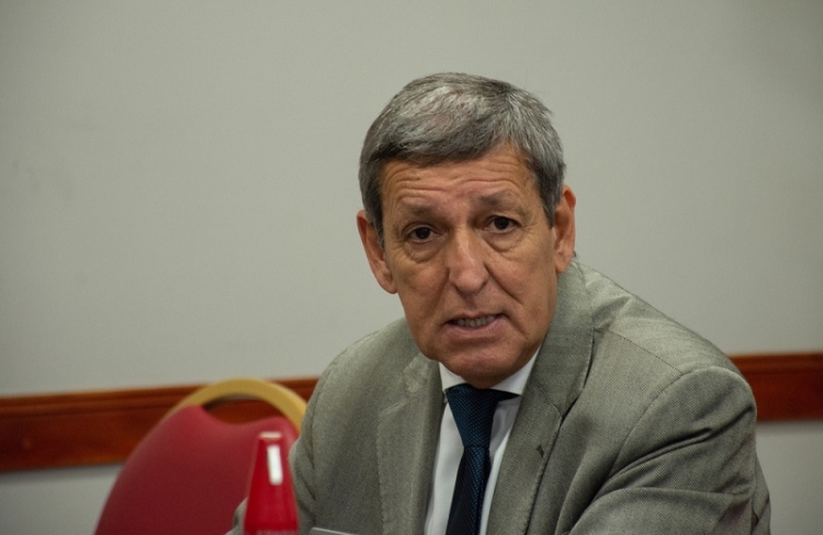 Nieva defendi&oacute; la nueva Constituci&oacute;n: pone l&iacute;mites al poder y no cercena el derecho a la protesta