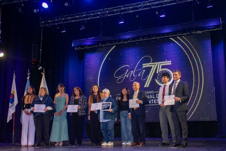La FNE celebr&oacute; sus 75 a&ntilde;os con una gala de reconocimiento a quienes hicieron su historia