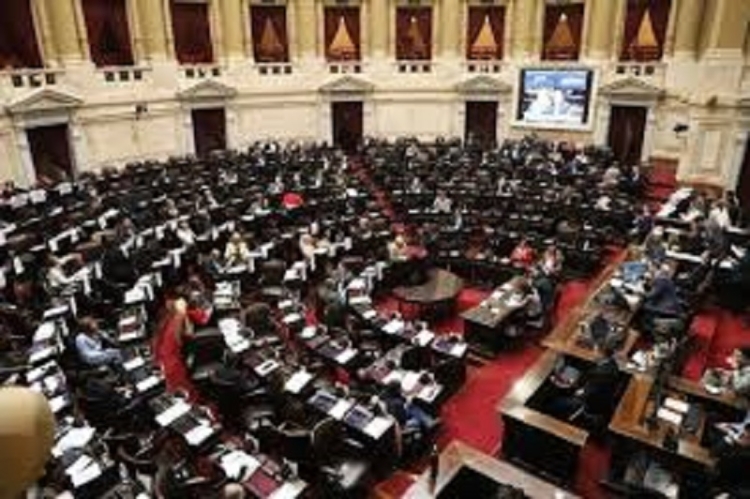 Por amplia mayor&iacute;a, la oposici&oacute;n logr&oacute; aprobar el aumento a los jubilados en Diputados