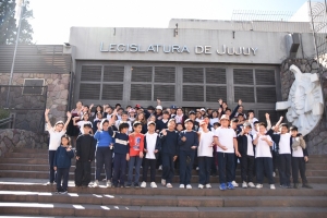 Alumnos de la Escuela Bernardo Monteagudo visitaron la Legislatura