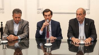 El Gobernador puso en marcha el curso de ingreso a la carrera de Medicina