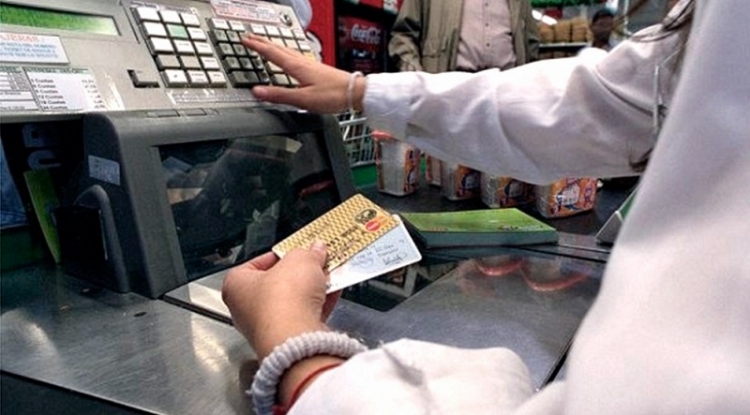 El vencimiento de tarjetas de cr&eacute;ditos de septiembre podr&aacute; pagarse en 12 cuotas con 40% de inter&eacute;s