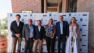 Morales visit&oacute; la bodega Belasco de Baquedano en Mendoza