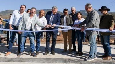 Gerardo Morales inaugur&oacute; un puente en El Fuerte, en el marco del aniversario de su fundaci&oacute;n