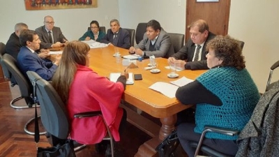 Sadir se reuni&oacute; con APOC