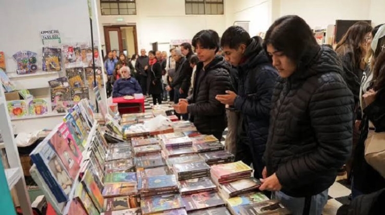 "Cultura en siete d&iacute;as" llega con la Semana del Charango y la Feria del Libro